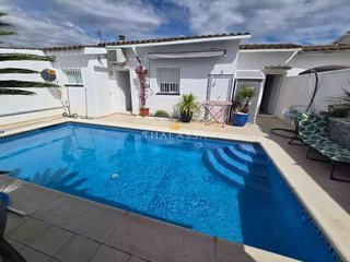 Chalet en venta en Empuriabrava en Castelló d´Empúries