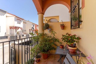 Casa adosada en venta en Cúllar Vega