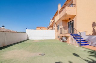 Casa pareada en venta en Cenes de la Vega