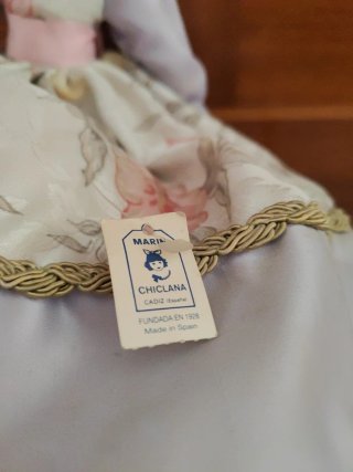 Muñeca de porcelana antigua