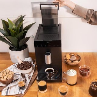 Cafetera Cecotec Compact Superautomática