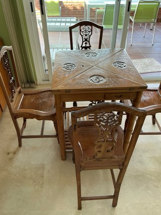 Mesa de juego antigua madera maciza con 4 sillas