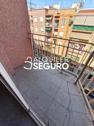 Piso en alquiler en Carrús Est - Camí dels Magros en Elche