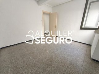 Piso en alquiler en Carrús Est - Camí dels Magros en Elche