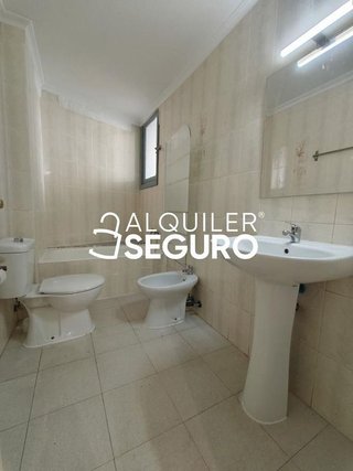 Piso en alquiler en Carrús Est - Camí dels Magros en Elche
