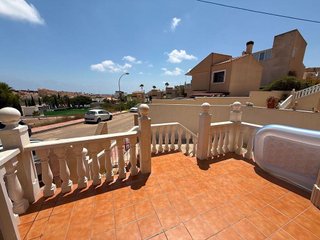 Chalet en venta en Campos de Golf - Villa Martin - Los Dolses en Orihuela