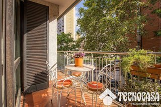 Piso en venta en La Nova Esquerra de l'Eixample en Barcelona