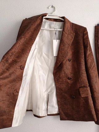 Traje Zara satinado arrugado Marrón Talla S
