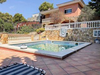 Chalet en venta en Vallirana