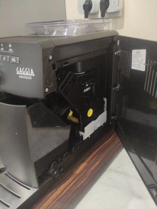 Cafetera Gaggia Naviglio Black 1850W