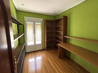 Piso en venta en Puerto Chico en Santander