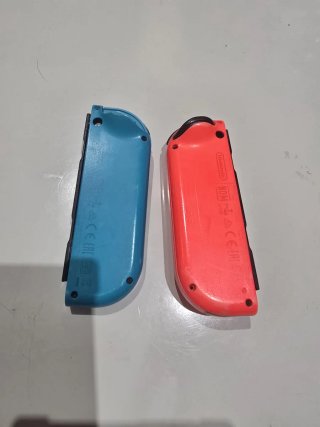 Mandos Nintendo Switch Azul y Rojo