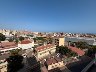 Piso en venta en Barrio Alto - San Félix - Oliveros - Altamira en Almería