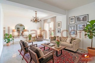 Piso en venta en Benalúa en Alicante