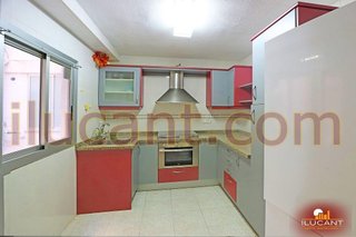 Piso en venta en Benalúa en Alicante