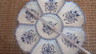 Entremesera vintage flor azul y blanco