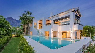 Casa en alquiler en Lomas de Marbella Club en Marbella