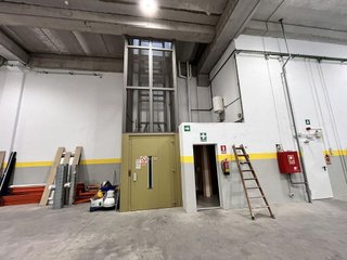 Nave industrial en alquiler en Port en Badalona