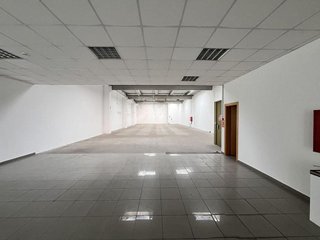 Nave industrial en alquiler en Port en Badalona