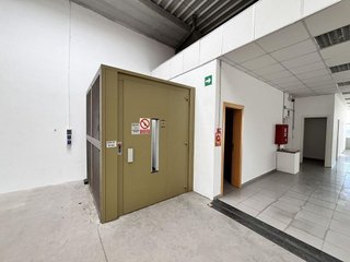 Nave industrial en alquiler en Port en Badalona