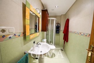 Casa adosada en venta en Tomelloso