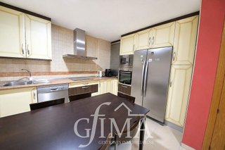 Casa adosada en venta en Tomelloso