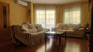 Casa adosada en venta en Meco pueblo en Meco