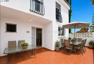 Casa adosada en venta en Calaburra - Chaparral en Mijas