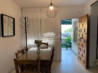 Casa adosada en venta en V Centenario-Piletas-Capuchinos en Sanlúcar de Barrameda