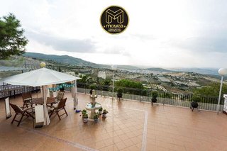 Chalet en venta en Torre del Campo