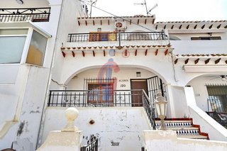 Casa adosada en venta en Nueva Torrevieja - Aguas Nuevas en Torrevieja
