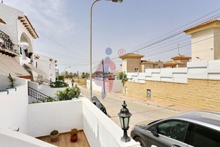 Casa adosada en venta en Nueva Torrevieja - Aguas Nuevas en Torrevieja