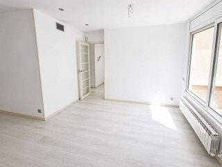 Piso en venta en La Maternitat i Sant Ramon en Barcelona