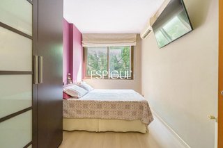 Piso en venta en La Font de la Guatlla en Barcelona