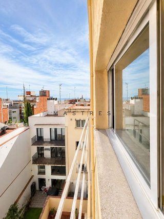 Piso en venta en Can Baró en Barcelona