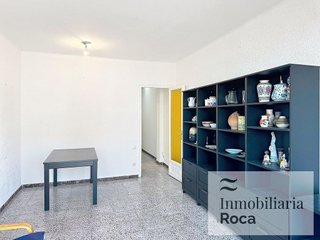 Piso en venta en El Camp de l'Arpa del Clot en Barcelona