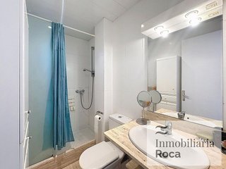 Piso en venta en El Camp de l'Arpa del Clot en Barcelona