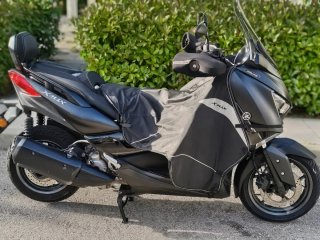 Manta cubrepiernas moto Yamaha