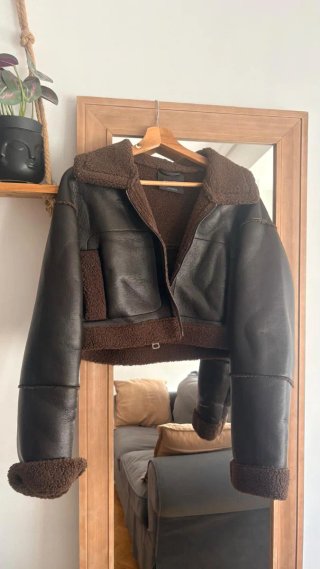 Chaqueta Piel Corta Borrego Pull&Bear Marrón