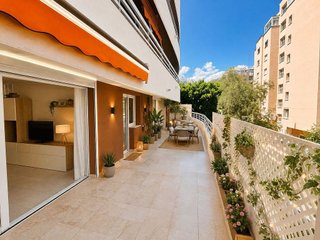 Piso en venta en Playa de la Fontanilla en Marbella
