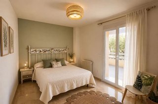 Piso en venta en Playa de la Fontanilla en Marbella