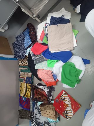 Lote de pañuelos estampados todo el lote 6€