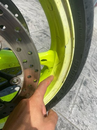 Suzuki GSXR 600 Negra y amarillo