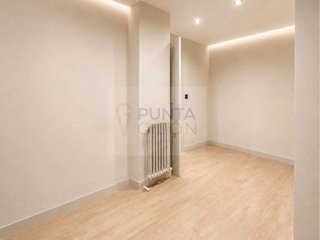 Piso en venta en Centro en Gijón