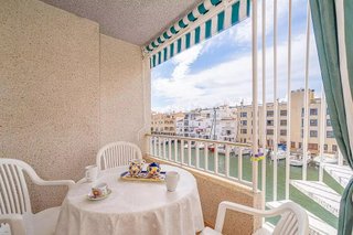 Piso en venta en Empuriabrava en Castelló d´Empúries