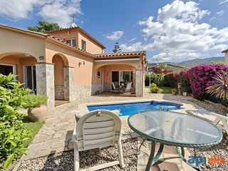 Chalet en venta en Mas Pere-Río de Oro en Calonge