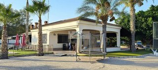 Chalet en venta en Crevillent