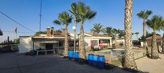 Chalet en venta en Crevillent