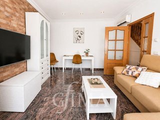 Casa adosada en venta en Tomelloso