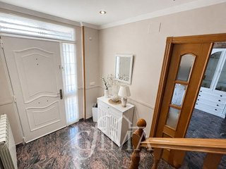 Casa adosada en venta en Tomelloso